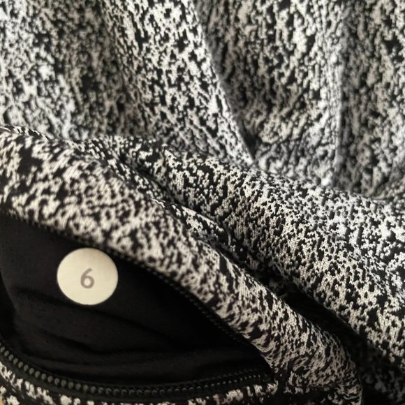 Lululemon Rush Hour Long Sleeve Pullover Running Top Size 6 Athletic Workout Gym - Picture 12 of 12